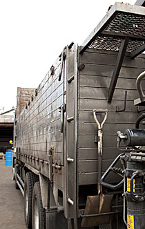 代表取締役　前川泰嗣